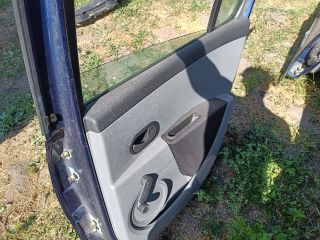 bontott RENAULT CLIO III Jobb hátsó Ajtó (Részeivel)