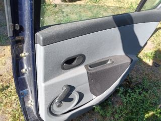 bontott RENAULT CLIO III Jobb hátsó Ajtó (Részeivel)