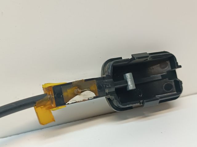 bontott RENAULT CLIO III Jobb hátsó Ajtózár