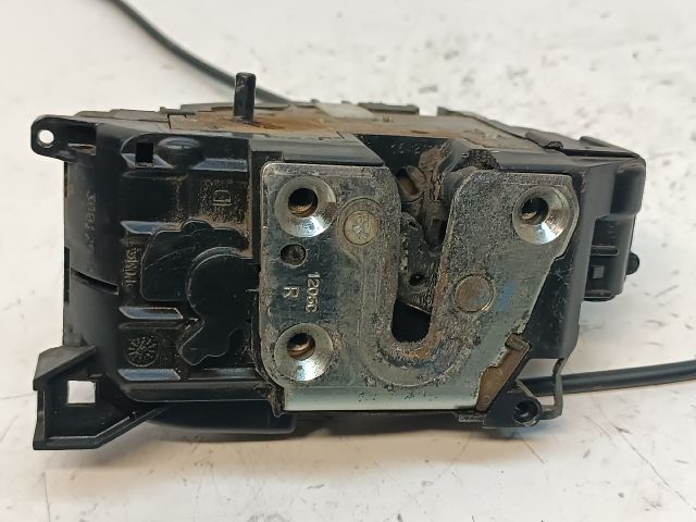 bontott RENAULT CLIO III Jobb hátsó Ajtózár