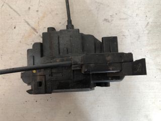 bontott RENAULT CLIO III Jobb hátsó Ajtózár