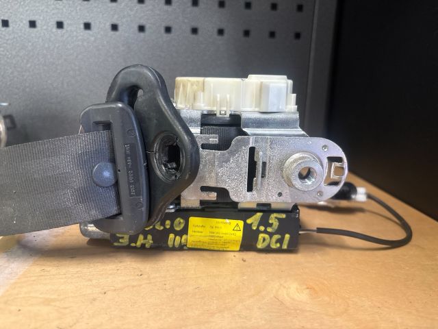 bontott RENAULT CLIO III Jobb hátsó Biztonsági Öv