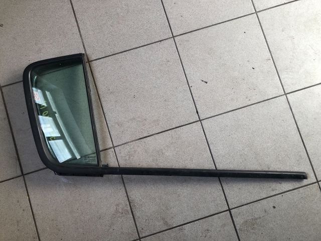 bontott RENAULT CLIO III Jobb hátsó Fixüveg (Ajtóban)