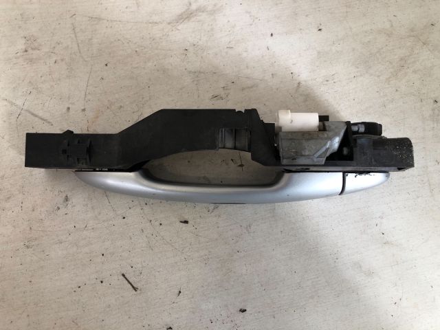 bontott RENAULT CLIO III Jobb hátsó Külső Kilincs