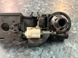 bontott RENAULT CLIO III Jobb hátsó Külső Kilincs