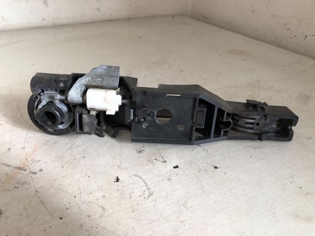 bontott RENAULT CLIO III Jobb hátsó Külső Kilincs