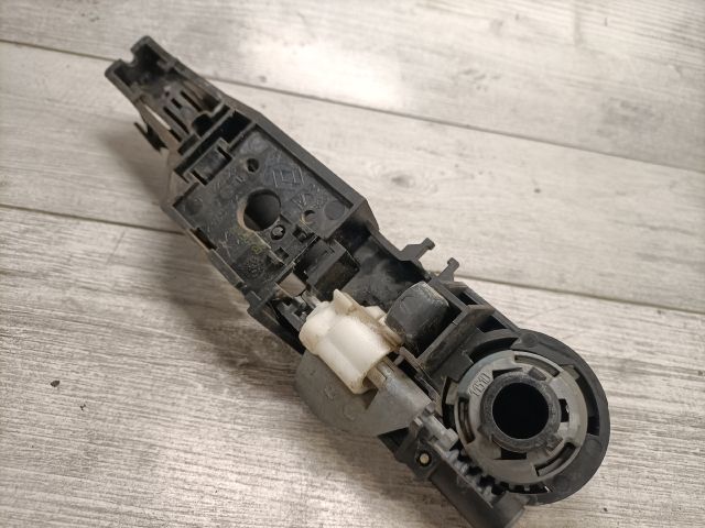 bontott RENAULT CLIO III Jobb hátsó Külső Kilincs