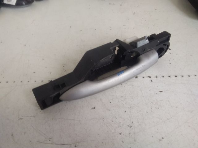 bontott RENAULT CLIO III Jobb hátsó Külső Kilincs