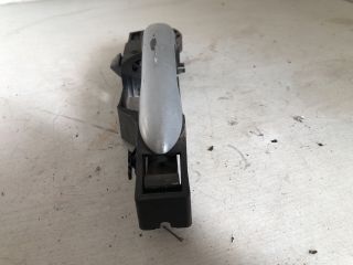 bontott RENAULT CLIO III Jobb hátsó Külső Kilincs