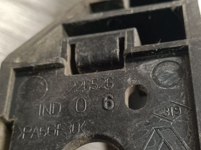 bontott RENAULT CLIO III Jobb hátsó Külső Kilincs