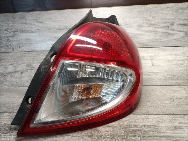 bontott RENAULT CLIO III Jobb Hátsó Lámpa