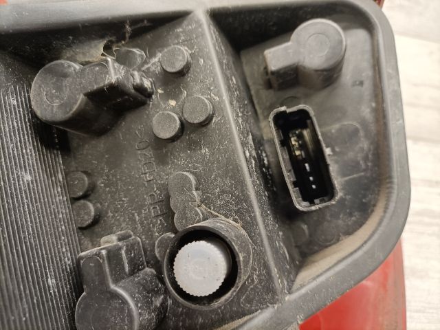 bontott RENAULT CLIO III Jobb Hátsó Lámpa