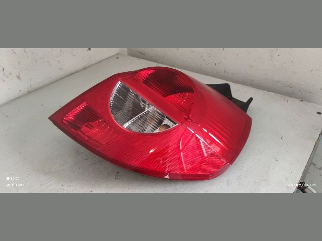 bontott RENAULT CLIO III Jobb Hátsó Lámpa