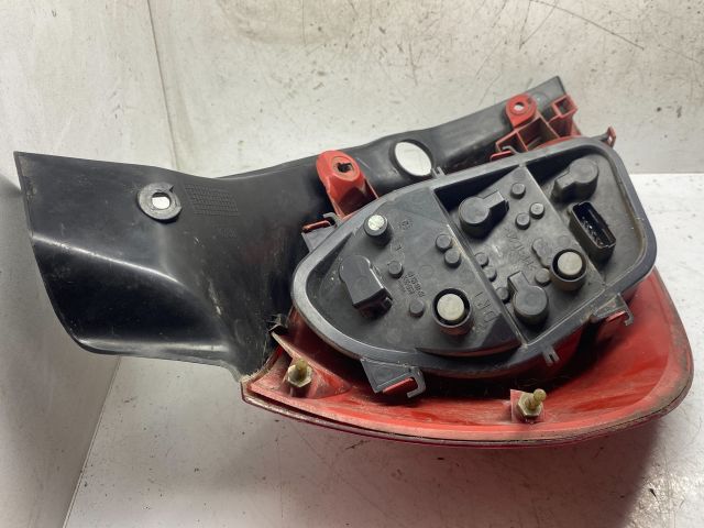 bontott RENAULT CLIO III Jobb Hátsó Lámpa