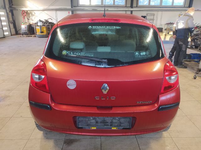 bontott RENAULT CLIO III Jobb Hátsó Lámpa