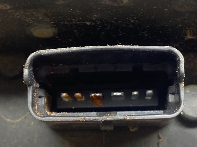 bontott RENAULT CLIO III Jobb Hátsó Lámpa