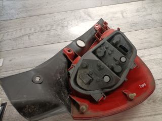 bontott RENAULT CLIO III Jobb Hátsó Lámpa