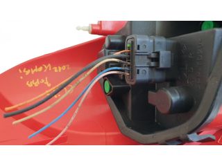 bontott RENAULT CLIO III Jobb Hátsó Lámpa