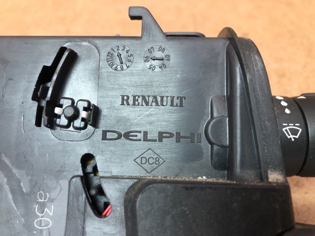 bontott RENAULT CLIO III Jobb Kormánykapcsoló Ablaktörlő