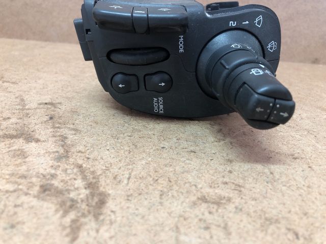 bontott RENAULT CLIO III Jobb Kormánykapcsoló Ablaktörlő