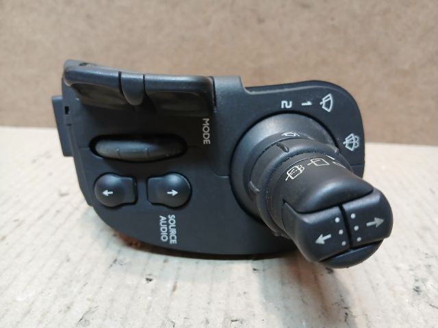 bontott RENAULT CLIO III Jobb Kormánykapcsoló Ablaktörlő