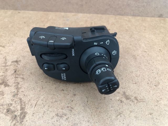 bontott RENAULT CLIO III Jobb Kormánykapcsoló Ablaktörlő