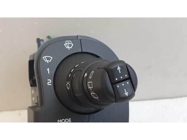 bontott RENAULT CLIO III Jobb Kormánykapcsoló Ablaktörlő