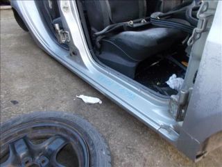 bontott RENAULT CLIO III Jobb Küszöb