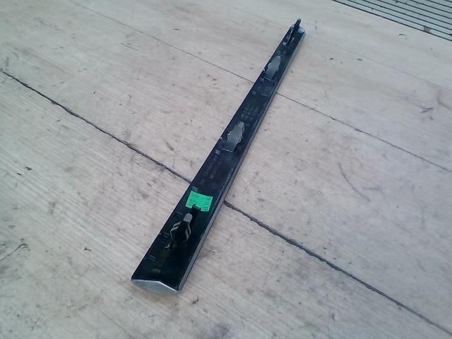 bontott RENAULT CLIO III Jobb Műszerfal Díszléc