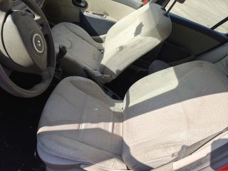 bontott RENAULT CLIO III Kalaptartó