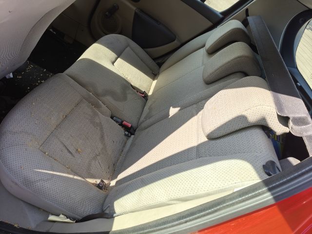 bontott RENAULT CLIO III Kalaptartó