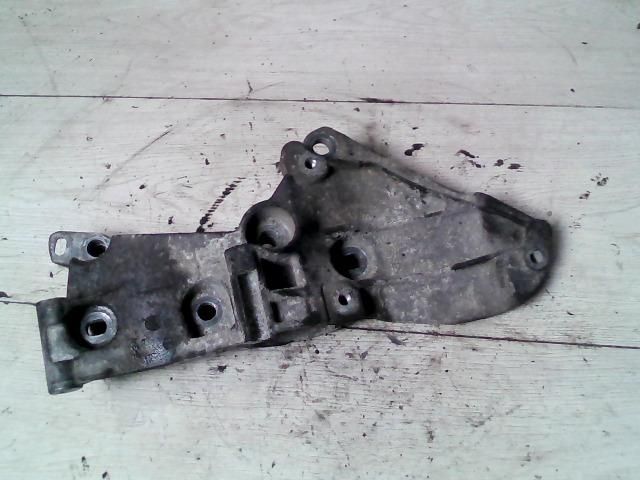 bontott RENAULT CLIO III Klíma Tartó Bak