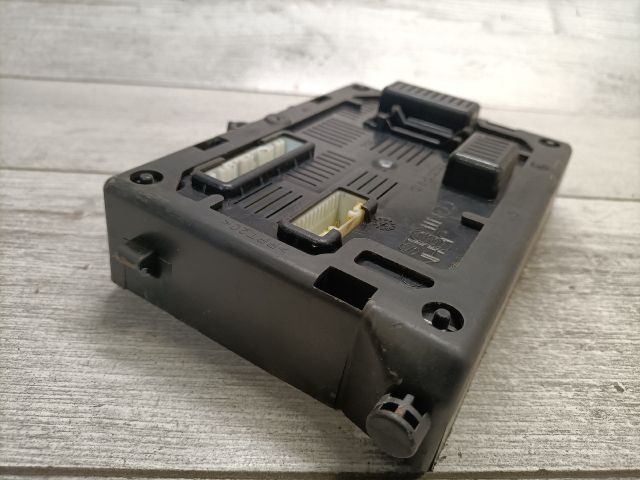 bontott RENAULT CLIO III Komfort Elektronika