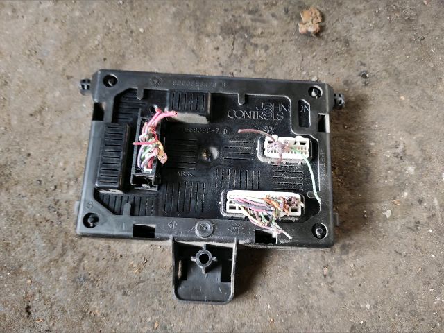 bontott RENAULT CLIO III Komfort Elektronika