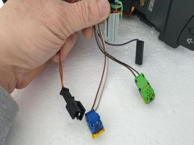 bontott RENAULT CLIO III Komplett Kormánykapcsoló (Bajuszkapcsoló)