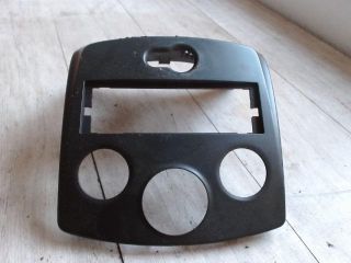 bontott RENAULT CLIO III Középkonzol Keret