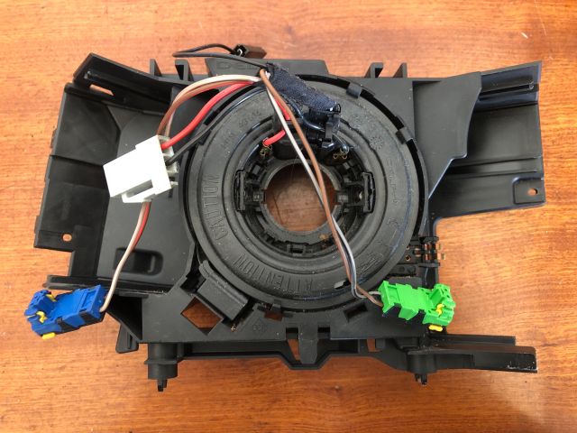 bontott RENAULT CLIO III Légzsák Átvezető Szalagkábel