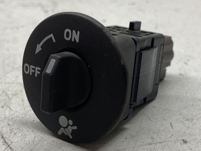 bontott RENAULT CLIO III Légzsák Kapcsoló