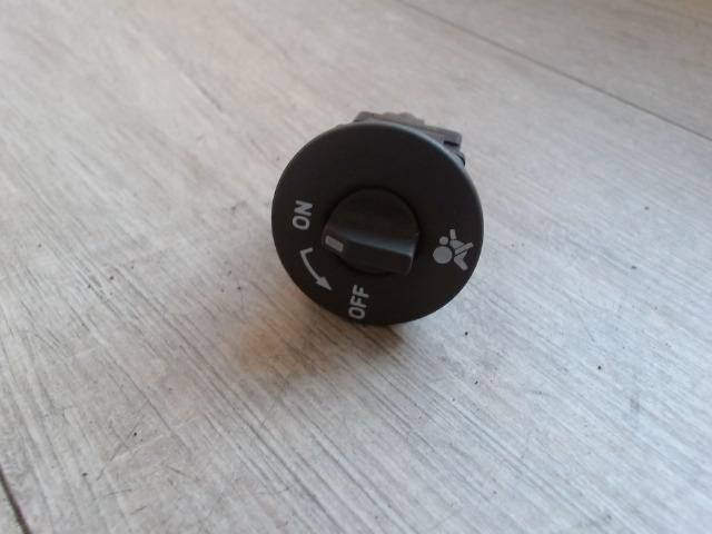 bontott RENAULT CLIO III Légzsák Kapcsoló