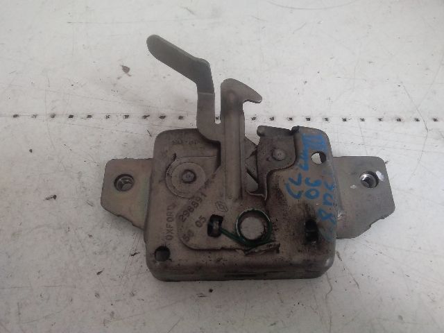 bontott RENAULT CLIO III Motorháztető Zárszerkezet