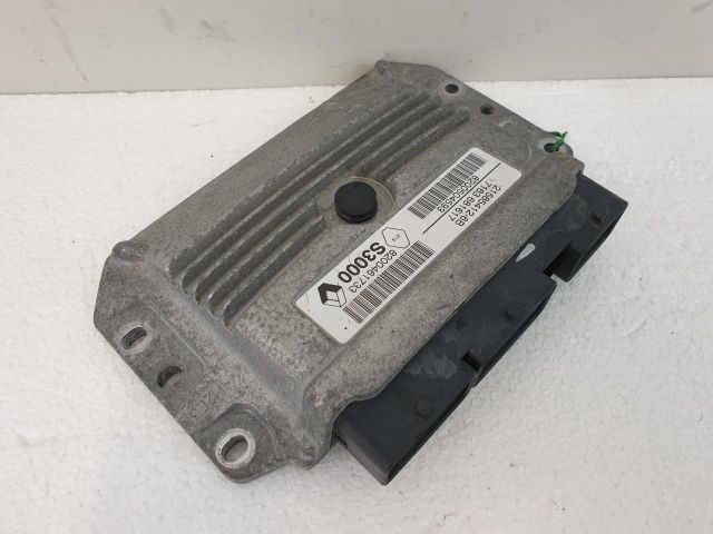 bontott RENAULT CLIO III Motorvezérlő