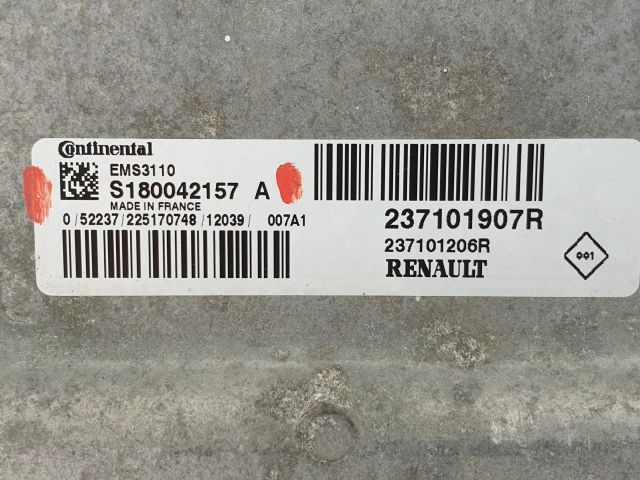 bontott RENAULT CLIO III Motorvezérlő