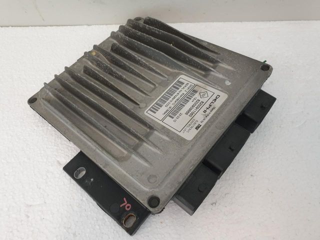 bontott RENAULT CLIO III Motorvezérlő