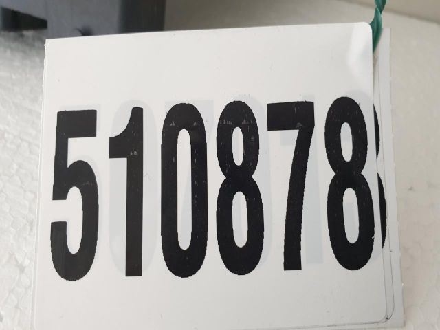 bontott RENAULT CLIO III Motorvezérlő