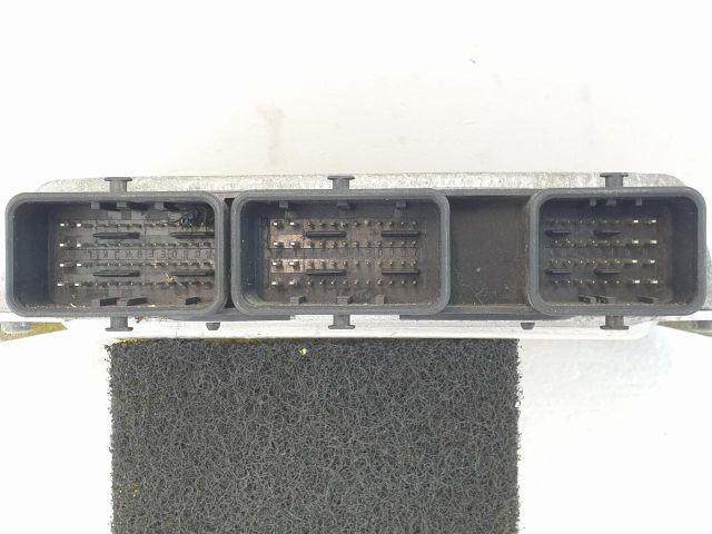 bontott RENAULT CLIO III Motorvezérlő