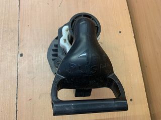 bontott RENAULT CLIO III Pótkerék Tartó