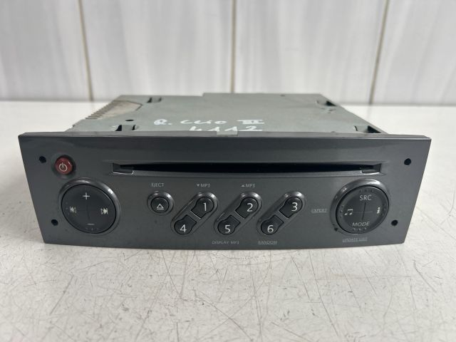 bontott RENAULT CLIO III Rádió / CD