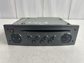 bontott RENAULT CLIO III Rádió / CD