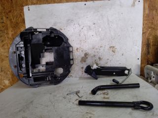 bontott RENAULT CLIO III Szerszámkészlet