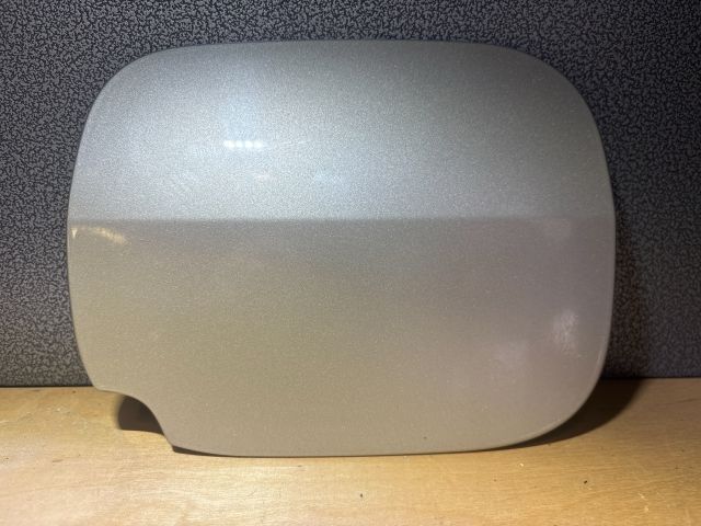 bontott RENAULT CLIO III Tankajtó